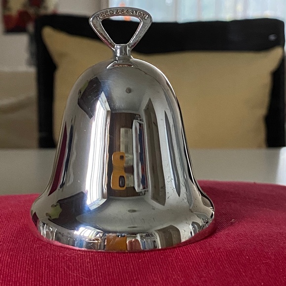 Reed & Barton  I Plain Silver Plate Bell Ornament - Picture 1 of 14